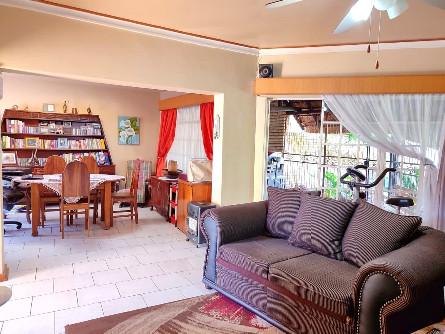 3 Bedroom Property for Sale in Wilkoppies North West